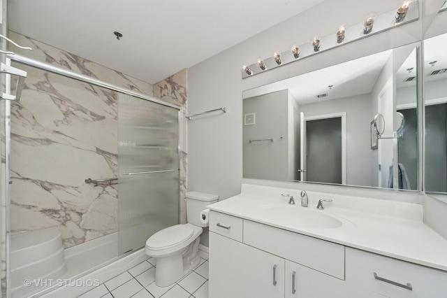 362 Kelburn Rd Unit 124, Deerfield, IL 60015 - bathroom with vanity, toilet, a marble finish shower, and tile patterned floors