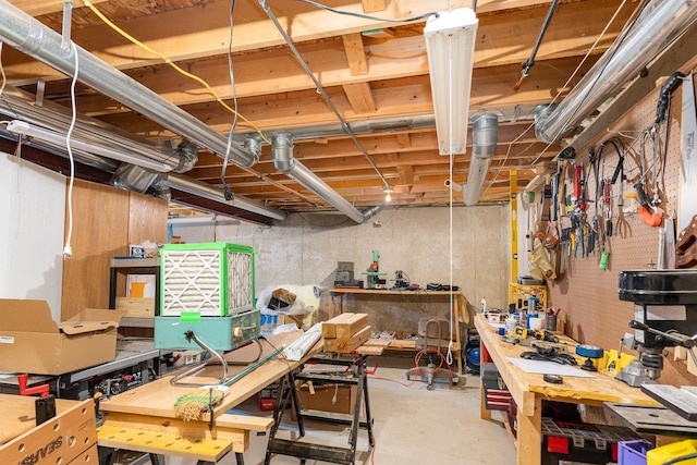 2715 Lahinch Dr, Aurora, IL 60503 - unfinished basement with a workshop area