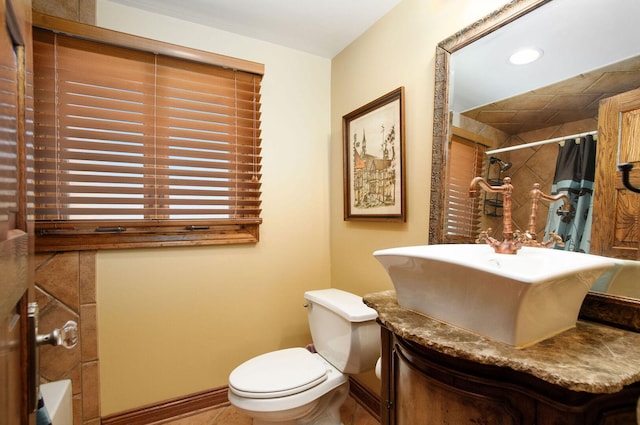 1902 N 77th Ct, Elmwood Park, IL 60707 - full bath featuring vanity, a shower with shower curtain, and recessed lighting