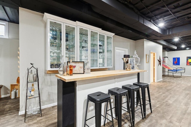 1424 Glencoe Ave, Highland Park, IL 60035 - bar featuring light wood finished floors and baseboards