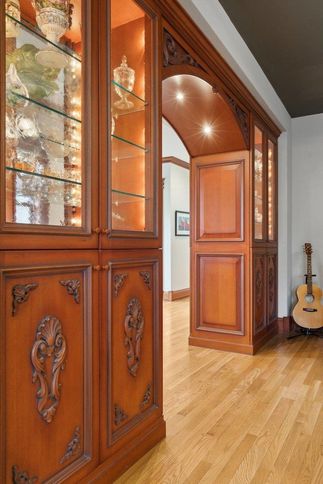 1424 Glencoe Ave, Highland Park, IL 60035 - detailed view of wood finished floors and baseboards