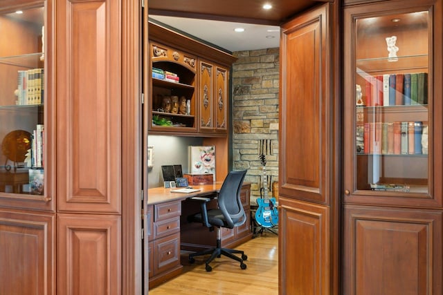 1424 Glencoe Ave, Highland Park, IL 60035 - office area featuring light wood-style flooring and built in desk