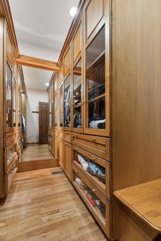 1424 Glencoe Ave, Highland Park, IL 60035 - hallway featuring light wood-style floors and recessed lighting