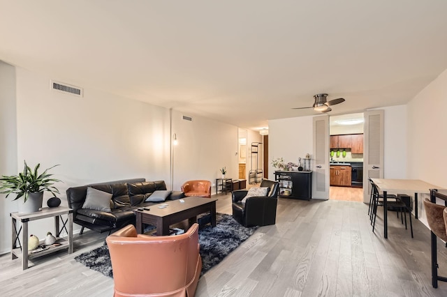 201 E Chestnut St Unit 20F, Chicago, IL 60611 - photo 2