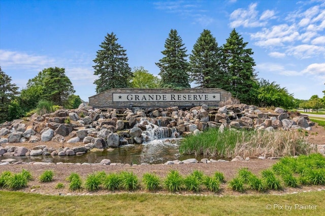 2093 Squire Cir, Yorkville, IL 60560 - view of community sign