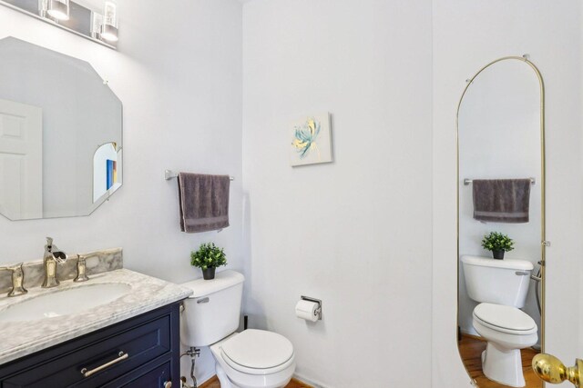 263 Thrush Cir, Lindenhurst, IL 60046 - bathroom with toilet and vanity