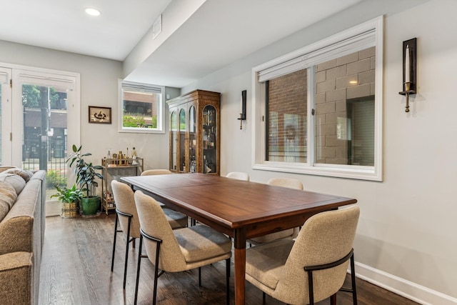 2309 W Chicago Ave Unit 1, Chicago, IL 60622 - dining area with dark wood finished floors, baseboards, and recessed lighting