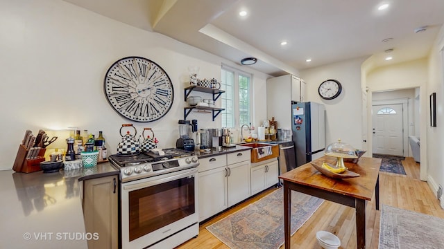 1616 S 6th Ave, Maywood, IL 60153 - photo 8