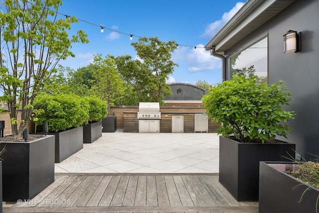 1307 W Wrightwood Ave Unit 201, Chicago, IL 60614 - view of patio / terrace with exterior kitchen and a deck