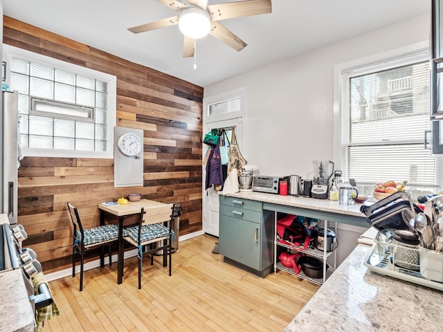 1961 W Farragut Ave, Chicago, IL 60640 - photo 39