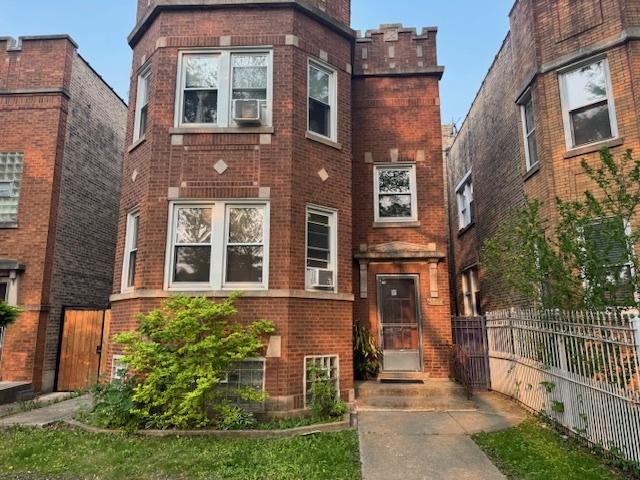 5829 N Washtenaw Ave, Chicago, IL 60659 - photo 2