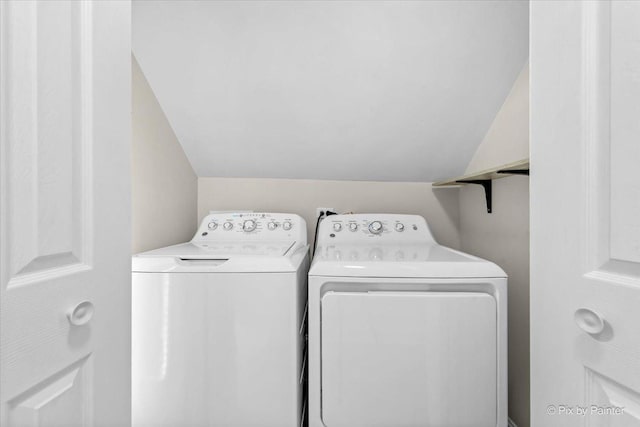 1599 Lowe Dr, Algonquin, IL 60102 - laundry area featuring washing machine and clothes dryer