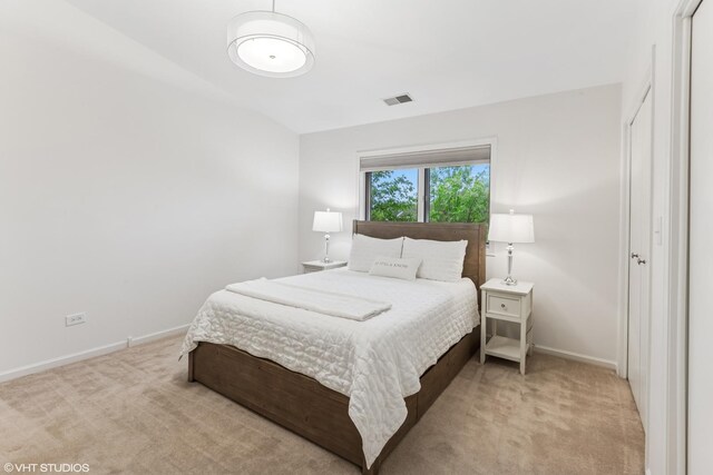 4400 Pershing Ave Unit 3S, Downers Grove, IL 60515 - bedroom featuring light carpet and baseboards