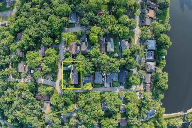 545 Delaware Dr, Lake In The Hills, IL 60156 - aerial overview of property's location with property boundaries highlighted