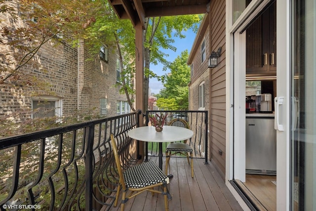 2319 W Shakespeare St, Chicago, IL 60647 - view of balcony