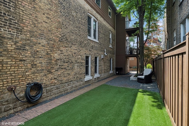 2319 W Shakespeare St, Chicago, IL 60647 - view of yard
