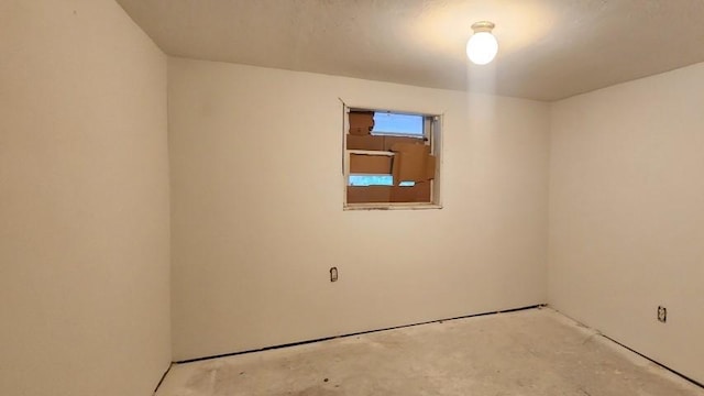 5330 W Foster Ave, Chicago, IL 60630 - unfurnished room with concrete floors