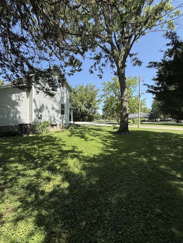 805 W Blaine St, Monticello, IL 61856 - photo 24