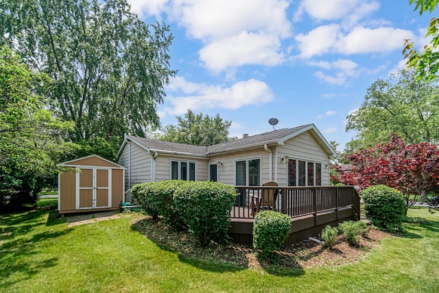 5S640 Bluff Ln, Naperville, IL 60540 - rear view of property featuring a wooden deck and a lawn