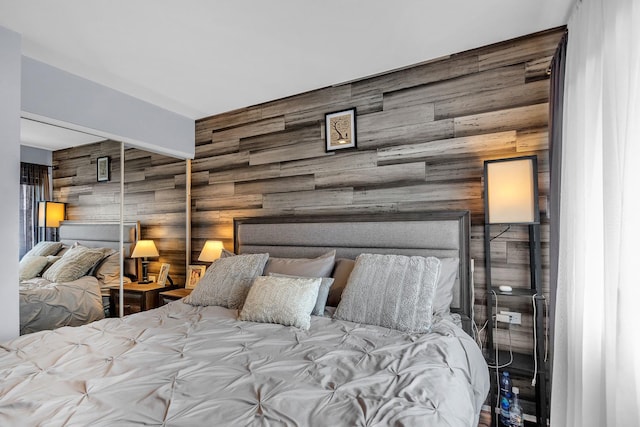 86611/2 W Foster Ave Unit 3A, Chicago, IL 60656 - bedroom featuring wooden walls
