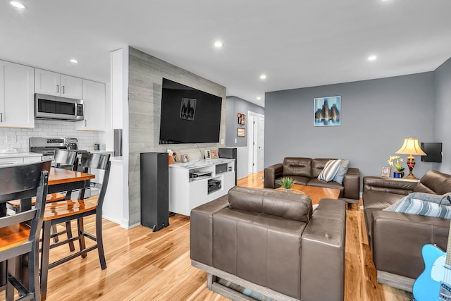 86611/2 W Foster Ave Unit 3A, Chicago, IL 60656 - living area featuring light wood-type flooring and recessed lighting