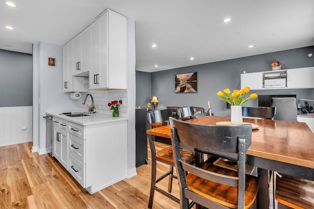 86611/2 W Foster Ave Unit 3A, Chicago, IL 60656 - dining area with light wood-style floors and recessed lighting