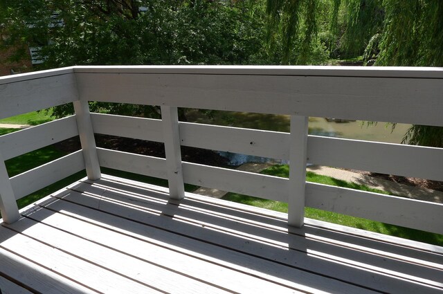 1367 N Winslowe Dr Unit 204, Palatine, IL 60074 - view of wooden terrace