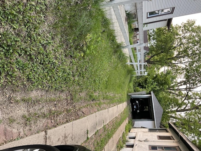 316 E Jefferson St, Freeport, IL 61032 - exterior space
