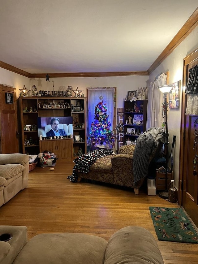 316 E Jefferson St, Freeport, IL 61032 - living area with ornamental molding and wood finished floors