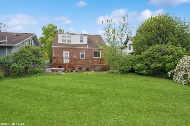 624 N Lombard Ave, Oak Park, IL 60302 - back of property with a deck and brick siding