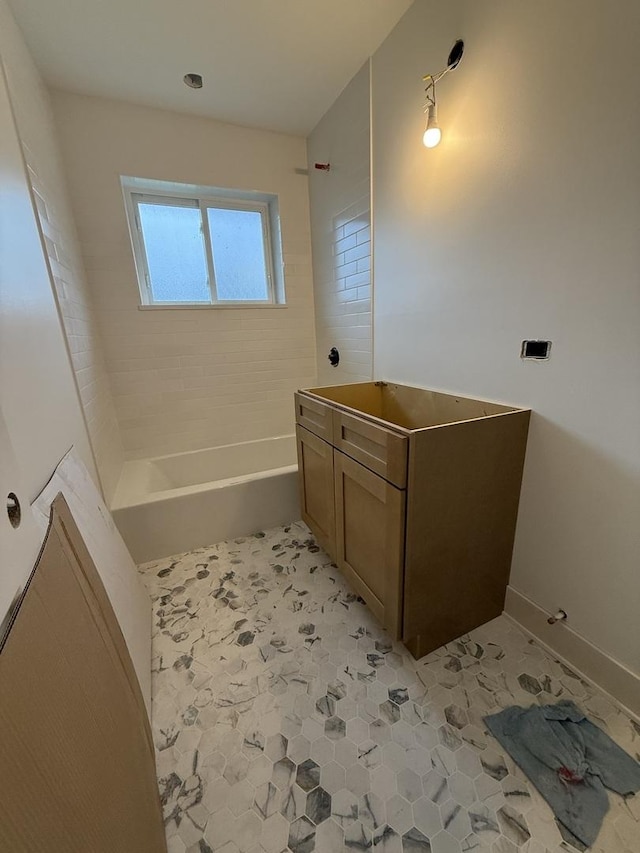 812 Marvin Pkwy, Park Ridge, IL 60068 - bathroom featuring tub / shower combination