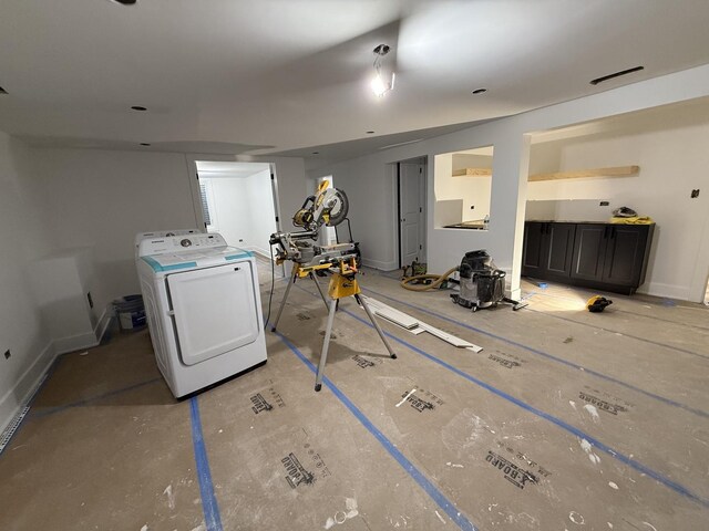 812 Marvin Pkwy, Park Ridge, IL 60068 - miscellaneous room featuring washer / dryer