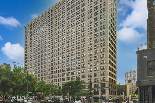 600 S Dearborn St Unit 1708, Chicago, IL 60605 - view of building exterior featuring a city view