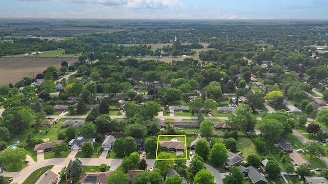10 Primrose Ln, Sycamore, IL 60178 - aerial perspective of suburban area featuring property parcel outlined