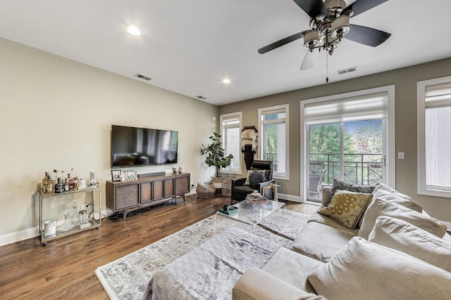 2120 W Rice St Unit 3, Chicago, IL 60622 - living room featuring wood finished floors, recessed lighting, a ceiling fan, and baseboards