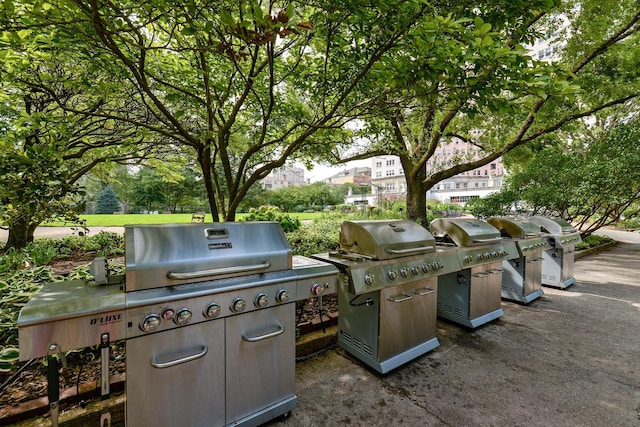 5555 N Sheridan Rd Unit 1906, Chicago, IL 60640 - view of patio / terrace with grilling area