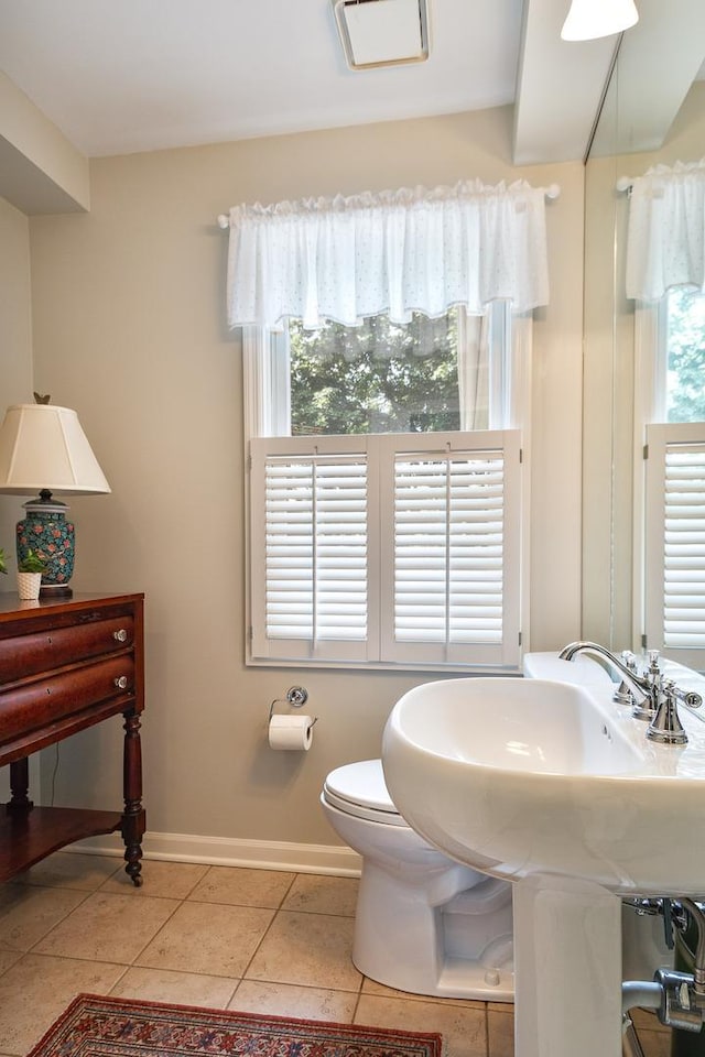 674 Foxdale Ave, Winnetka, IL 60093 - bathroom featuring plenty of natural light and tile patterned flooring