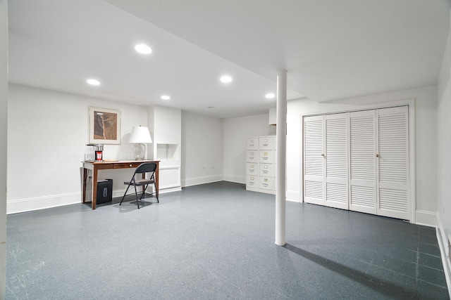 674 Foxdale Ave, Winnetka, IL 60093 - finished below grade area featuring baseboards and recessed lighting