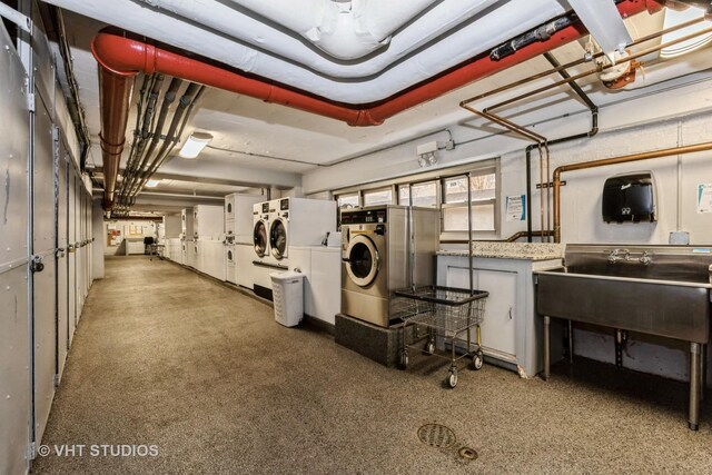 4960 N Marine Dr Unit 720, Chicago, IL 60640 - garage with separate washer and dryer and a sink
