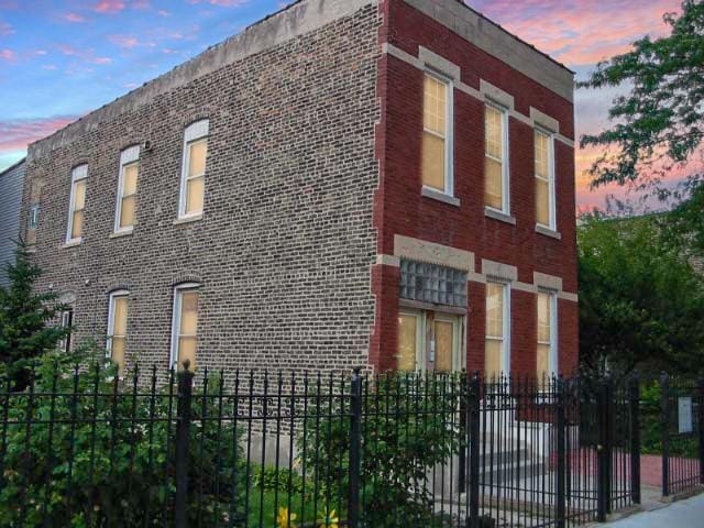 2148 W Erie St, Chicago, IL 60612 - view of building exterior