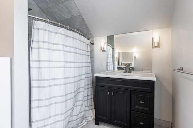 5724 Pierce Ln, South Beloit, IL 61080 - full bathroom featuring vanity and curtained shower