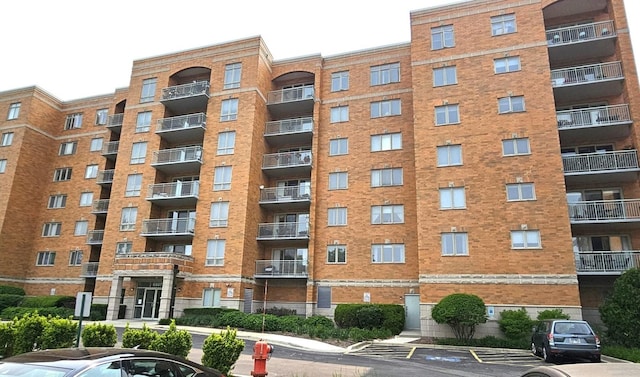 6807 N Milwaukee Ave Unit 303, Niles, IL 60714 - view of apartment building / complex