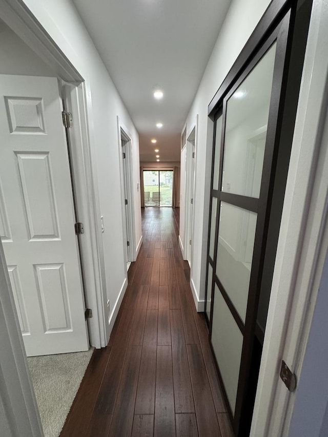 1021 Boxwood Ct Unit C1, Wheeling, IL 60090 - hallway featuring recessed lighting, dark wood-style floors, and baseboards