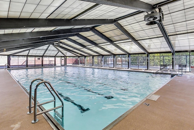 5415 N Sheridan Rd Unit 4511, Chicago, IL 60640 - view of indoor community pool
