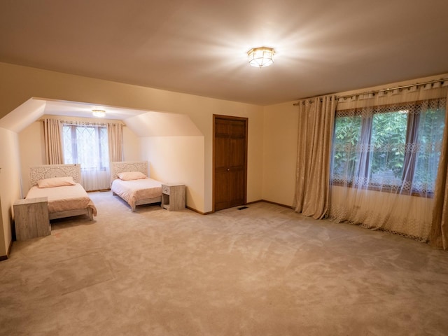1707 Frediani Ct, Mount Prospect, IL 60056 - living area featuring light carpet and baseboards