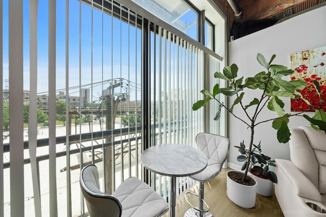 2545 S Dearborn St Unit 405, Chicago, IL 60616 - balcony featuring a city view