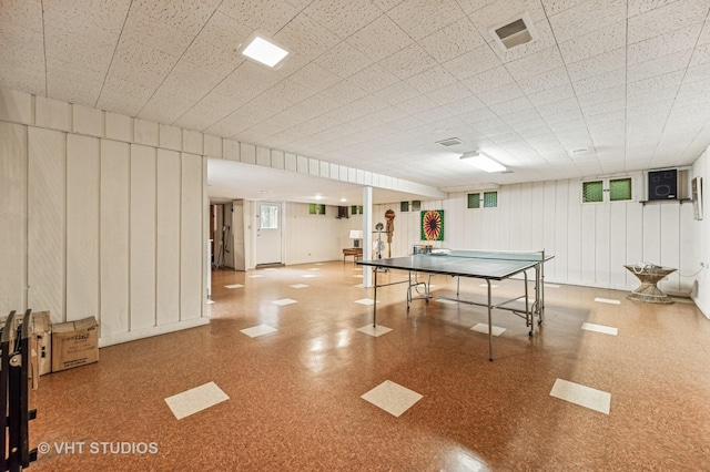 2620 Marian Ln, Wilmette, IL 60091 - playroom with a decorative wall