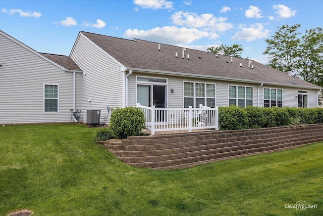 14065 Moraine Hills Dr, Huntley, IL 60142 - back of property featuring a lawn and roof with shingles