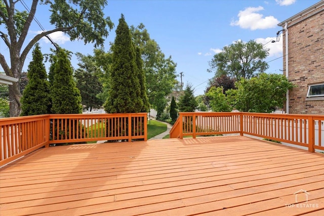 1176 S Maple Ave, Oak Park, IL 60304 - view of wooden deck