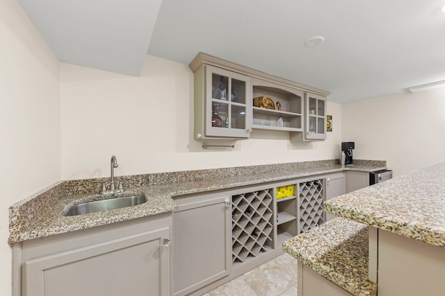 389 Pearson Cir, Naperville, IL 60563 - indoor wet bar with light marble finish floors